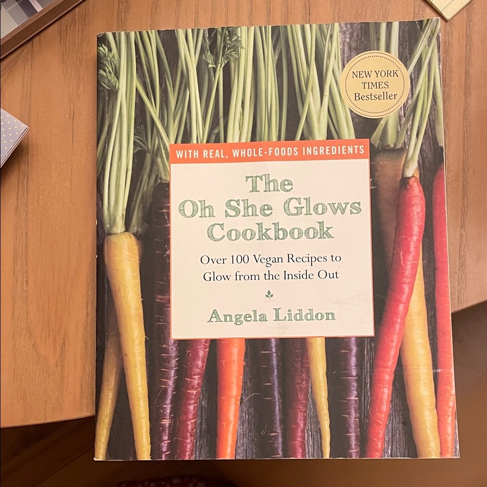 The Oh She Glows Cookbook by Angela Liddon - Multicolor Cover